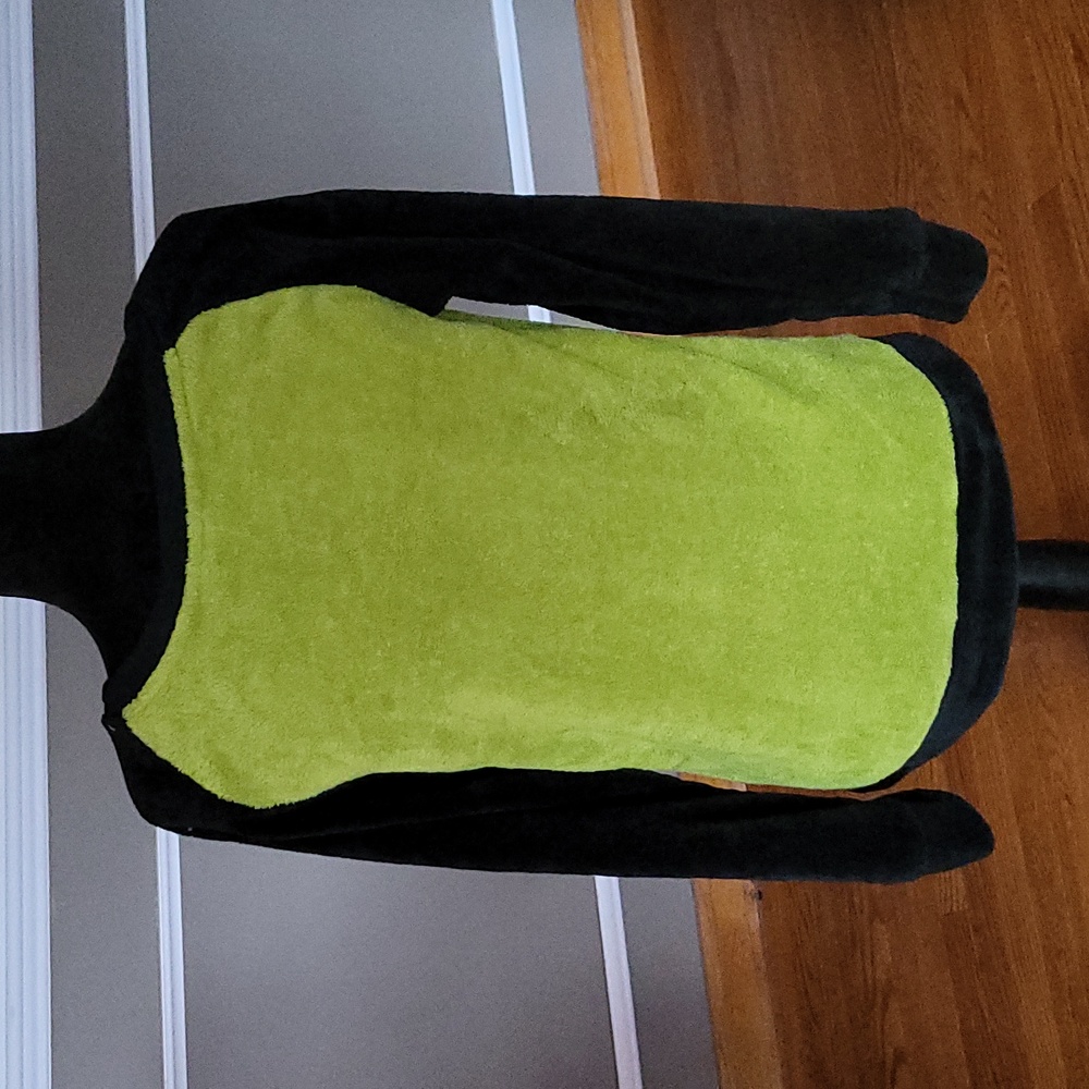 Grinch Naughty Sweatshirt Size Medium - Picture 4 of 10